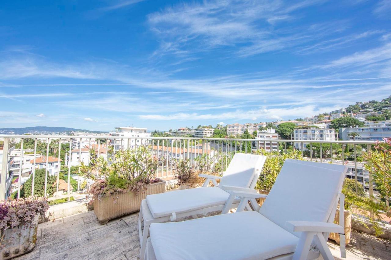 Crossing Penthouse Last Floor With Splendid Sea View Appartement